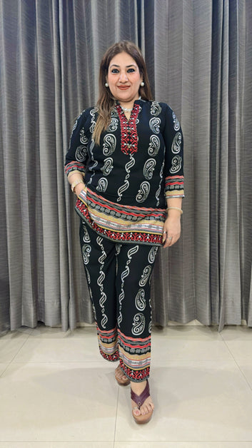Printed Half Sleeve Cotton Co-ord Set – Black & White (M to 2XL)